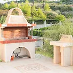 Seaview With Shared Pool In *