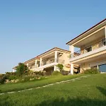 Willa Seaview With Shared Pool In *
