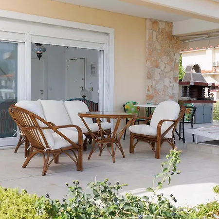 Seaview With Shared Pool In Βίλα Πευκοχώρι