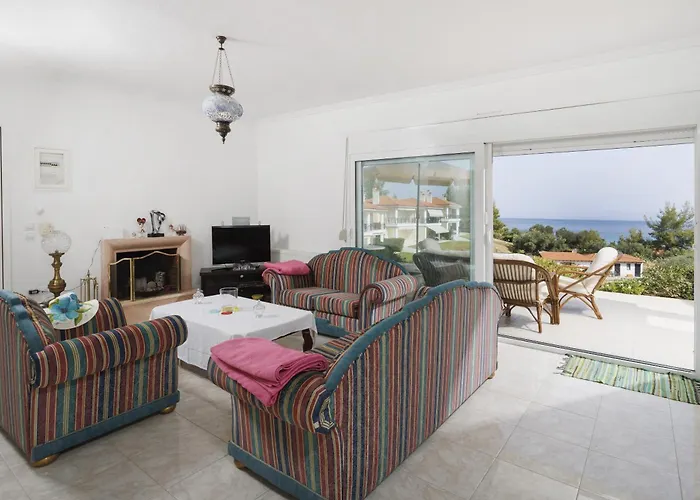 Βίλα Seaview With Shared Pool In