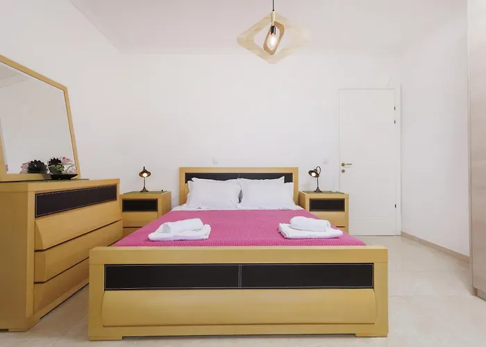 Seaview With Shared Pool In *