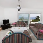 Seaview With Shared Pool In Villa Pefkochori