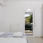 Seaview With Shared Pool In Villa *
