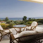Seaview With Shared Pool In Villa