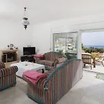 Villa Seaview With Shared Pool In
