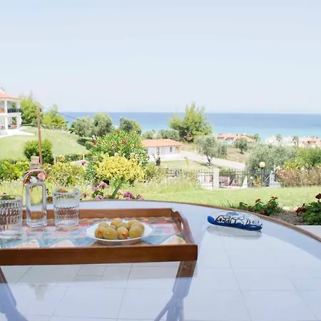 Seaview With Shared Pool In