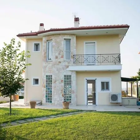 Seaview With Shared Pool In * Pefkochori