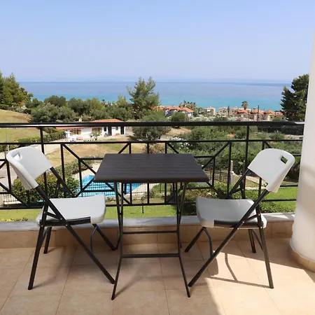 Seaview With Shared Pool In