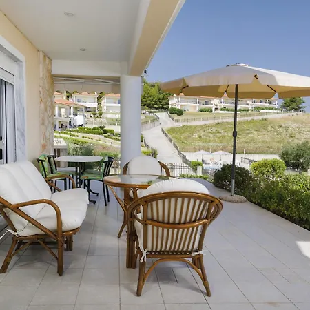 Seaview With Shared Pool In Villa