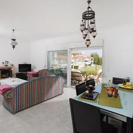 Villa Seaview With Shared Pool In *