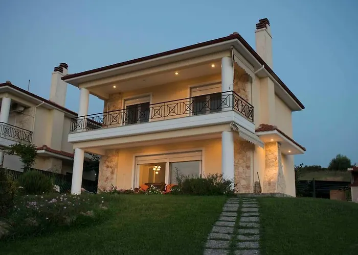 Seaview With Shared Pool In Pefkochori