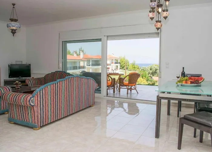 Villa Seaview With Shared Pool In *