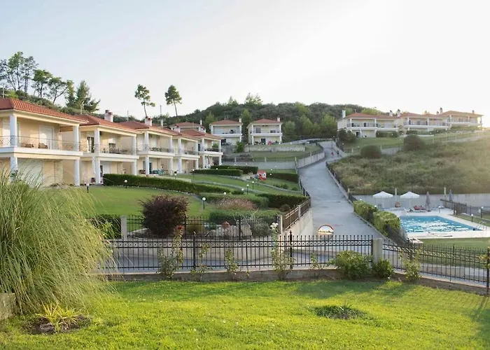 Seaview With Shared Pool In * Pefkochori