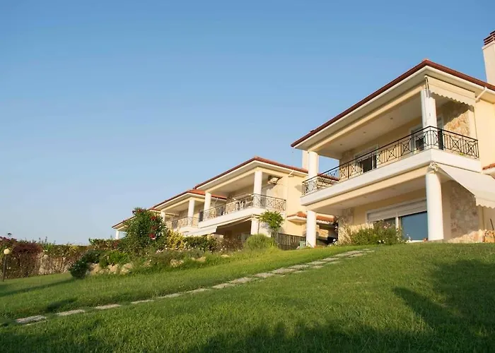 Villa Seaview With Shared Pool In *