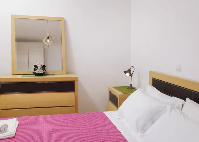 Seaview With Shared Pool In Pefkochori